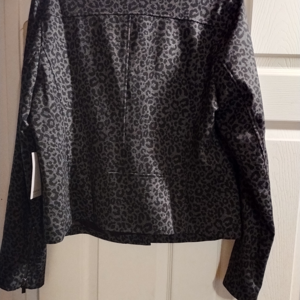 NWT Beautiful Bagatelle Women's Leopard Print Moto Jacket - Black and Gray - Picture 8 of 12